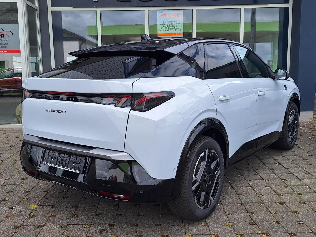 Peugeot 3008 Launch Edition Dual-Elektromotor 325 Allrad!!