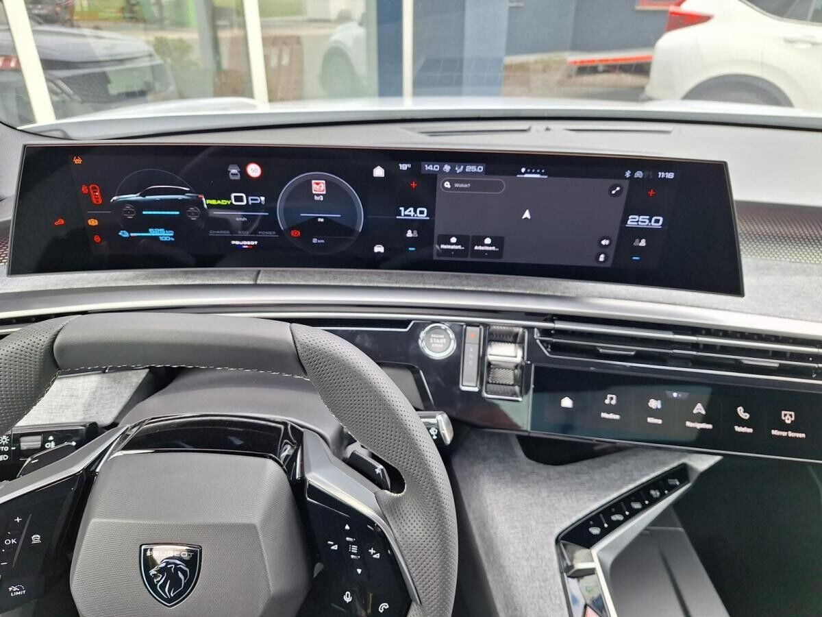 Peugeot 3008 Launch Edition Dual-Elektromotor 325 Allrad!!