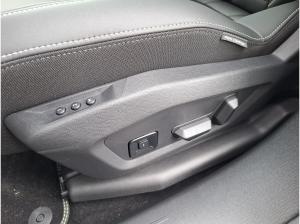 Peugeot 3008 Launch Edition Dual-Elektromotor 325 Allrad!!