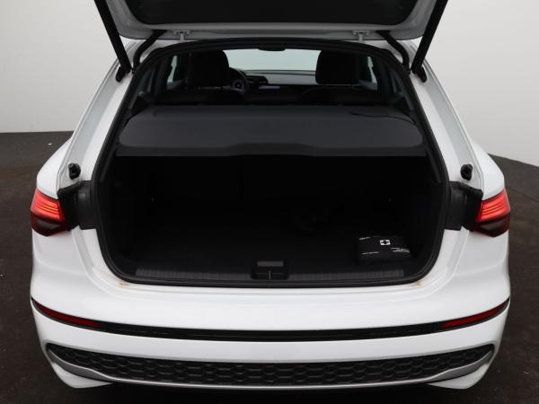 Audi A3 Sportback advanced 35TDI S-tronic / Navi, RFK