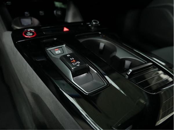 Audi S6 e-tron Avant techpro,HUD,Kameras,Leder