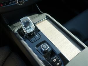 Volvo XC90 T8 Plus Bright HUD/PANO/360°Kamera/7-Sitze