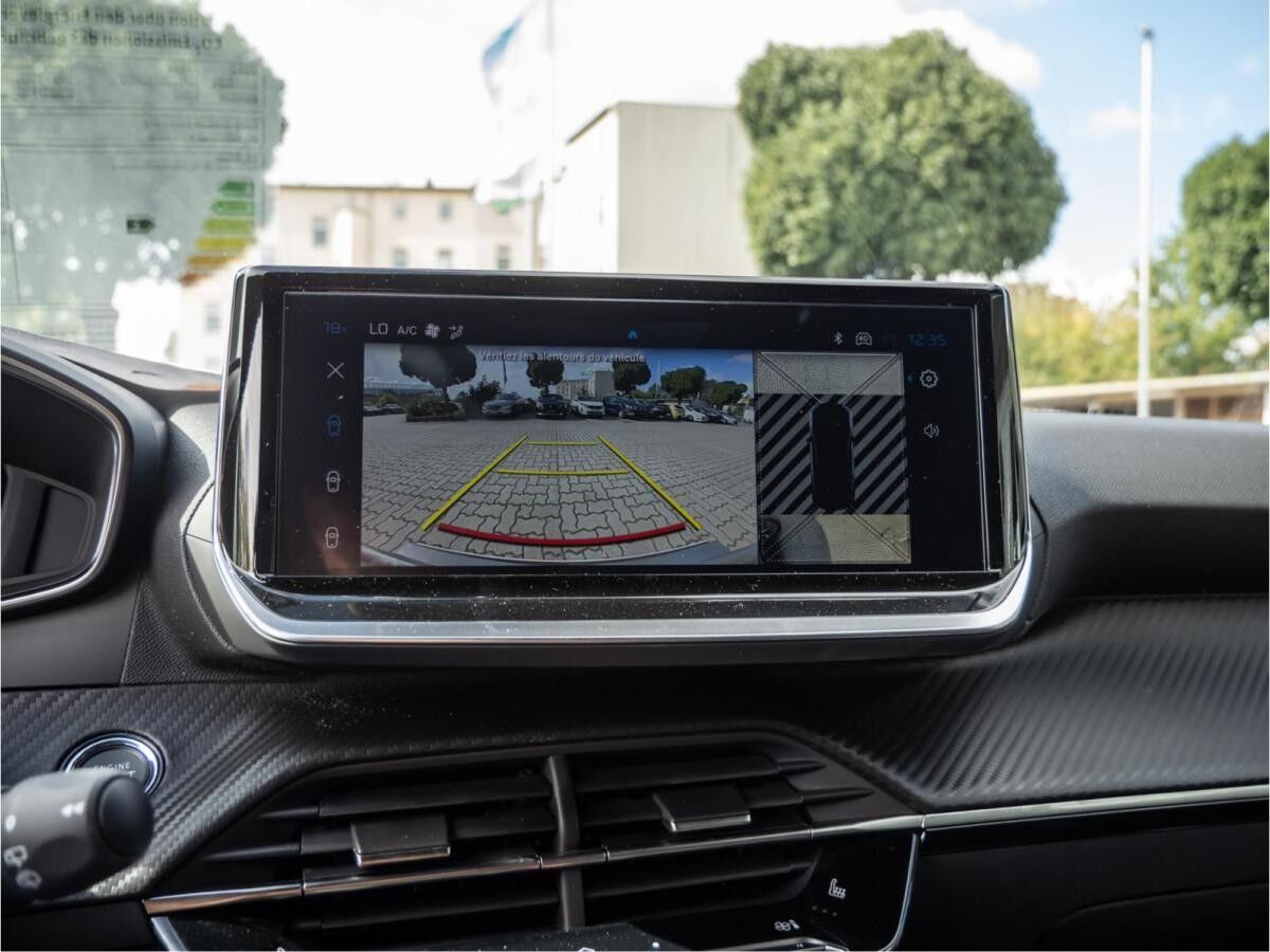 Peugeot 2008 1.2 Hybrid 145 Allure *LAGERABVERKAUF*