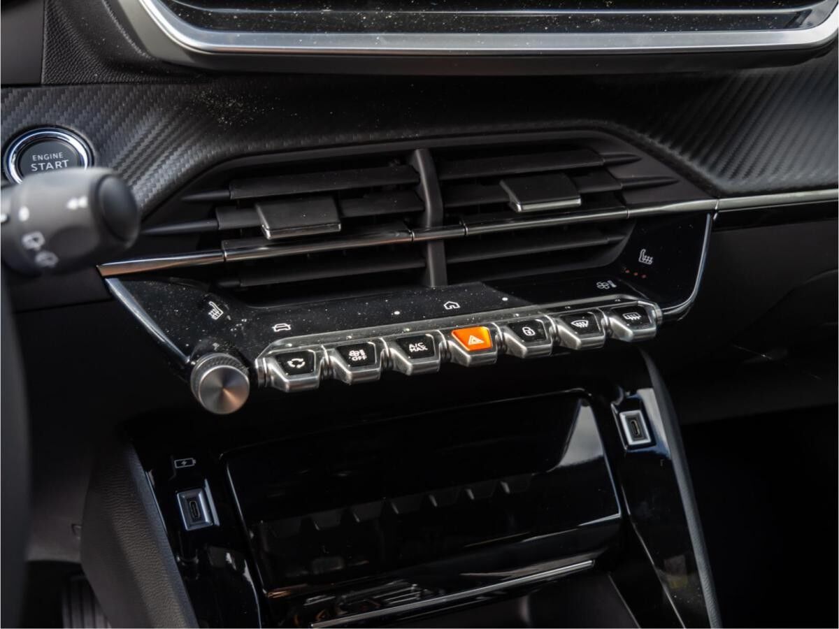 Peugeot 2008 1.2 Hybrid 145 Allure *LAGERABVERKAUF*