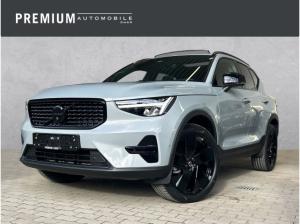 Volvo XC40 Plus Black Edition 2WD Pano 360° Mild-Hybrid Benziner
