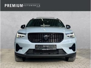 Volvo XC40 Plus Black Edition 2WD Pano 360° Mild-Hybrid Benziner