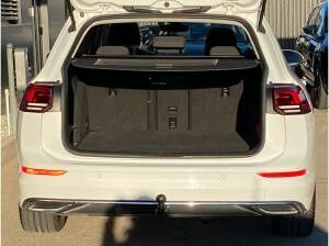 Volkswagen Golf VIII Variant 2.0 TDI DSG NAVI AHK KAM APP LED Volkswagen Golf VIII Variant 2.0 TDI DSG NAVI AHK KAM APP LED