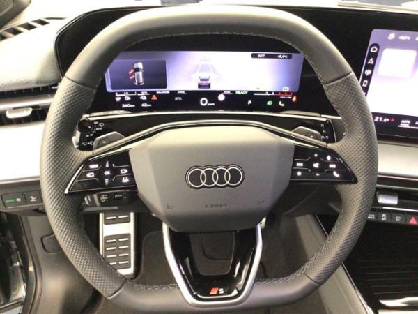 Audi Q3 Sportback e-hybrid S tronic
