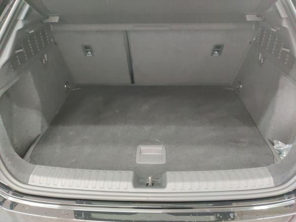 Audi A3 Sportback Advanced 30 TDI AHK/vC+/Nav+/12.29Garantie