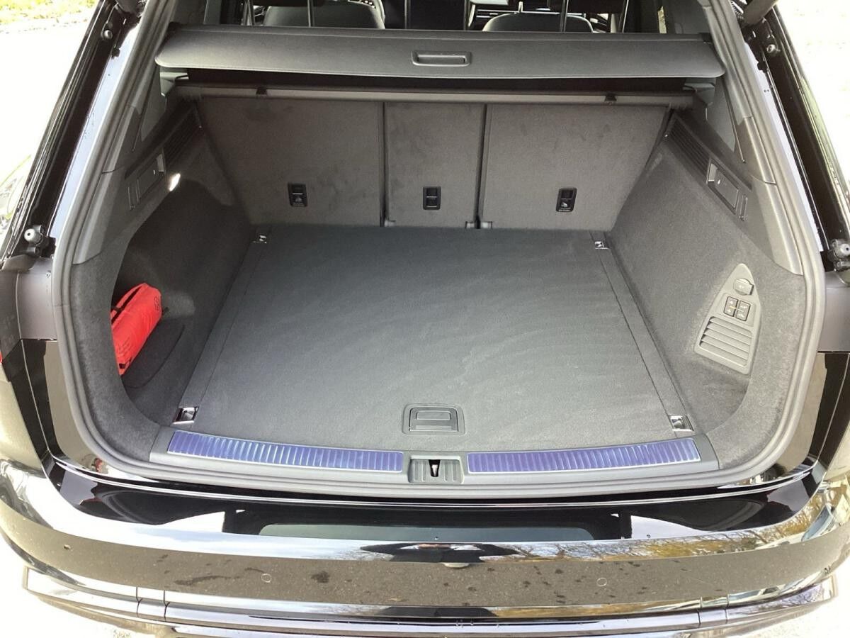 Volkswagen Touareg R-Line 3,0 l V6 TDI SCR 4MOTION 8-Gang (Tiptronic) "SOFORT VERFÜGBAR"