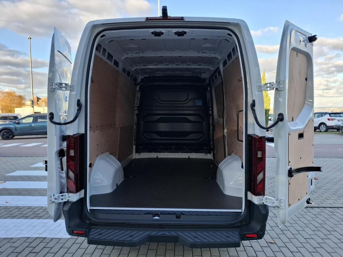 Renault Master Kasten Business L2H2 3,5t Blue dCi 130 mit Ganzjahresreifen - Sofort verfügbar!