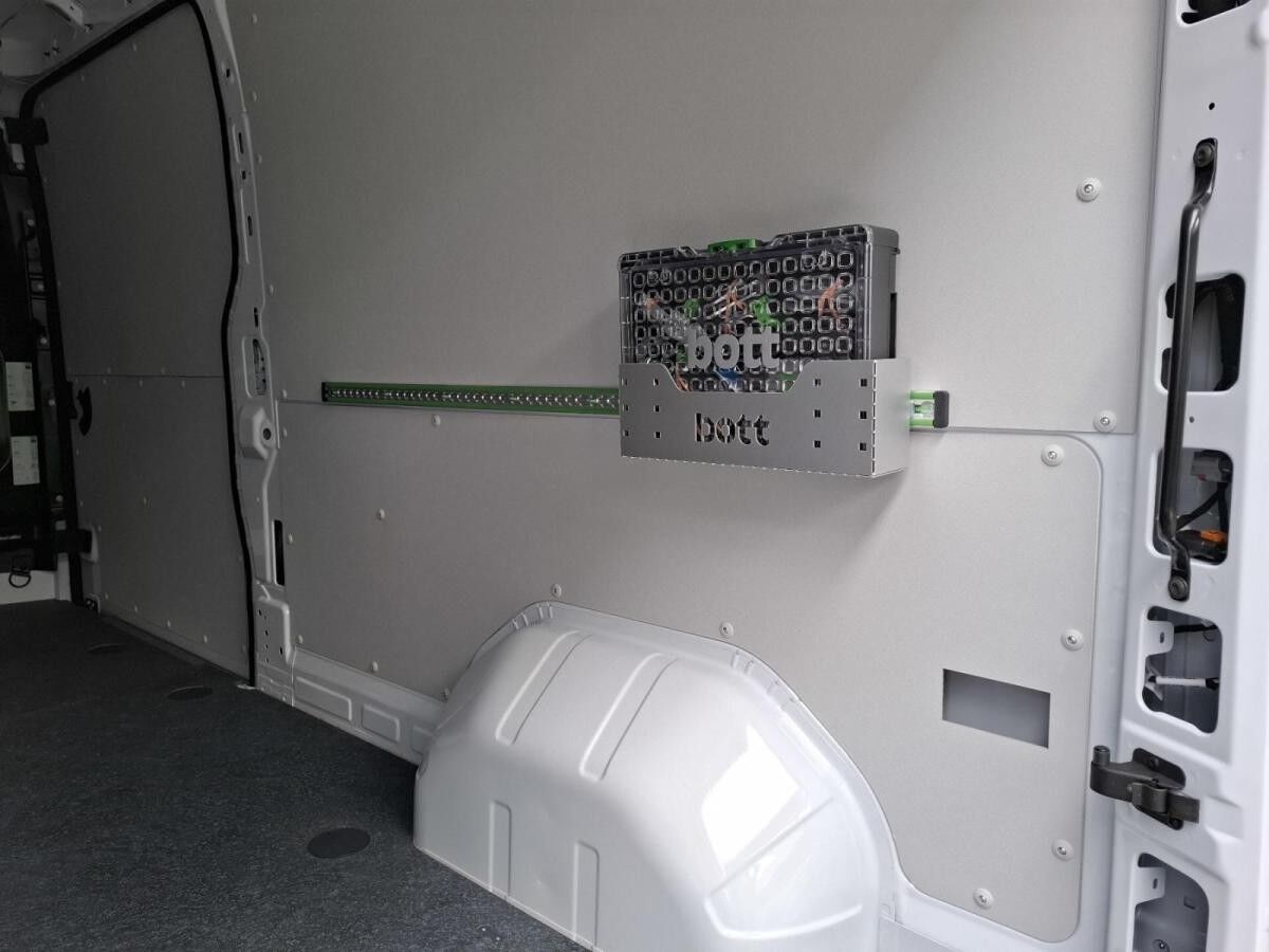 Renault Master Kasten extra L3H2 3,5t Blue dCi 150 inkl. Bott Laderaumschutzpaket - Sonderaktion für Handwerker