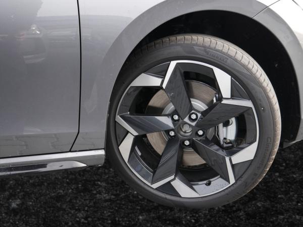 Skoda Superb Combi 2.0 TDI Sportline 4X4 AHK PANO MATRIX-LED *828*