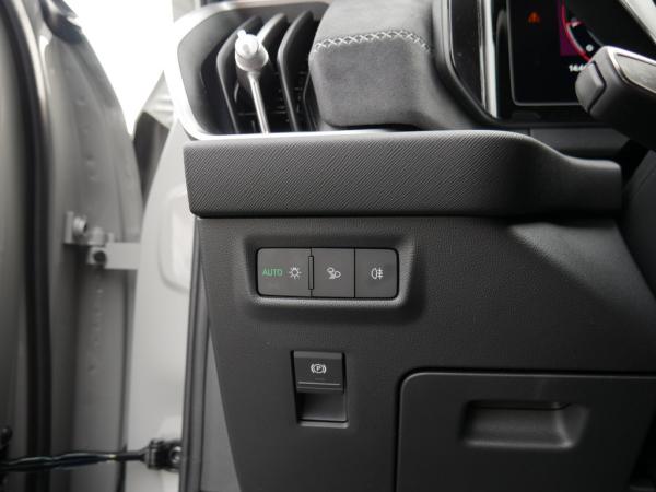 Skoda Kodiaq Kodiaq 2.0 TDI Sportline 4x4 7-Sitze Pano Memory *909*