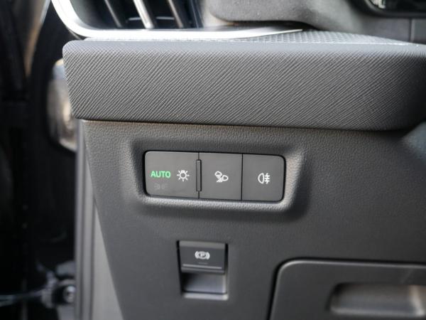 Skoda Kodiaq 2.0 TDI Sportline 4X4 LED MEMORY 7-SITZER *823*