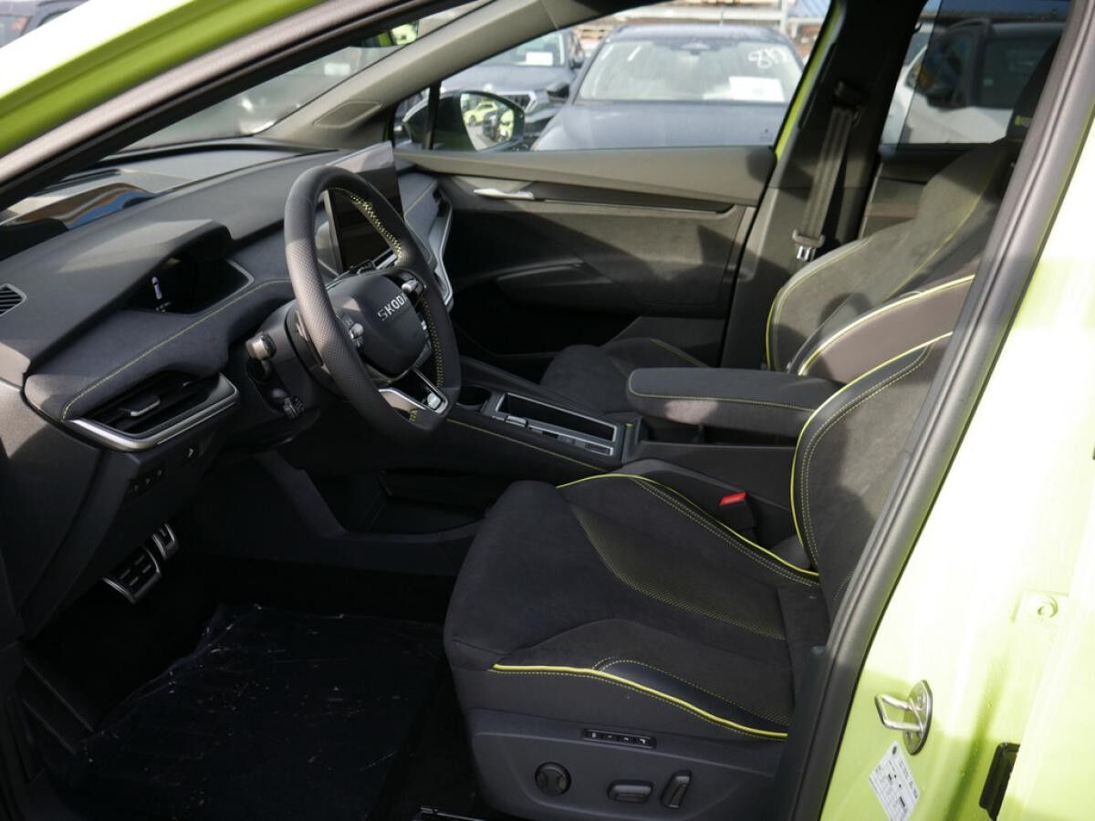 Skoda Elroq RS Lounge NAVI 360° HUD MATRIX-LED ACC AHK *866*