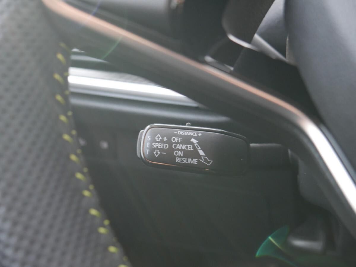 Skoda Elroq RS Lounge NAVI 360° HUD MATRIX-LED ACC AHK *866*