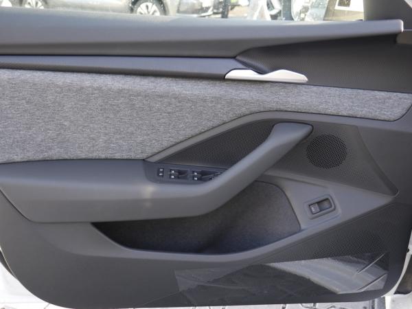 Skoda Superb Combi 2.0 TDI  4X4 Selection ACC HUD MATRIX-LED *859*