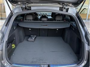 Mercedes-Benz C 200 T Avantgarde Digital-Light Ambiente AHK