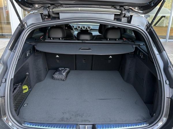 Mercedes-Benz C 200 T Avantgarde Digital-Light Ambiente AHK