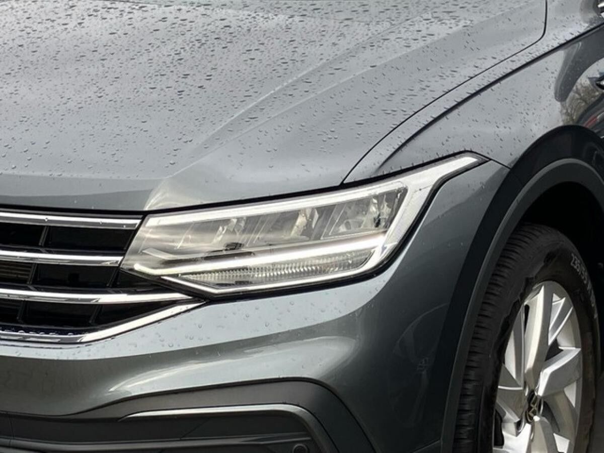 Volkswagen Tiguan Allspace Life 2.0 TDI DSG+18 Zoll+GJR+Navi+SHZ+ACC+7 Sitze+Kamera+LED+Digital Cockpit