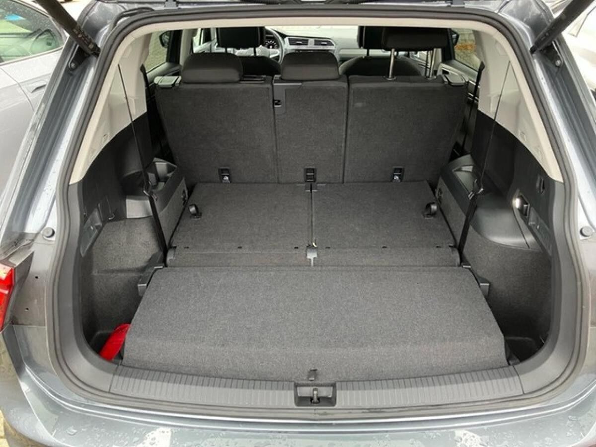 Volkswagen Tiguan Allspace Life 2.0 TDI DSG+18 Zoll+GJR+Navi+SHZ+ACC+7 Sitze+Kamera+LED+Digital Cockpit