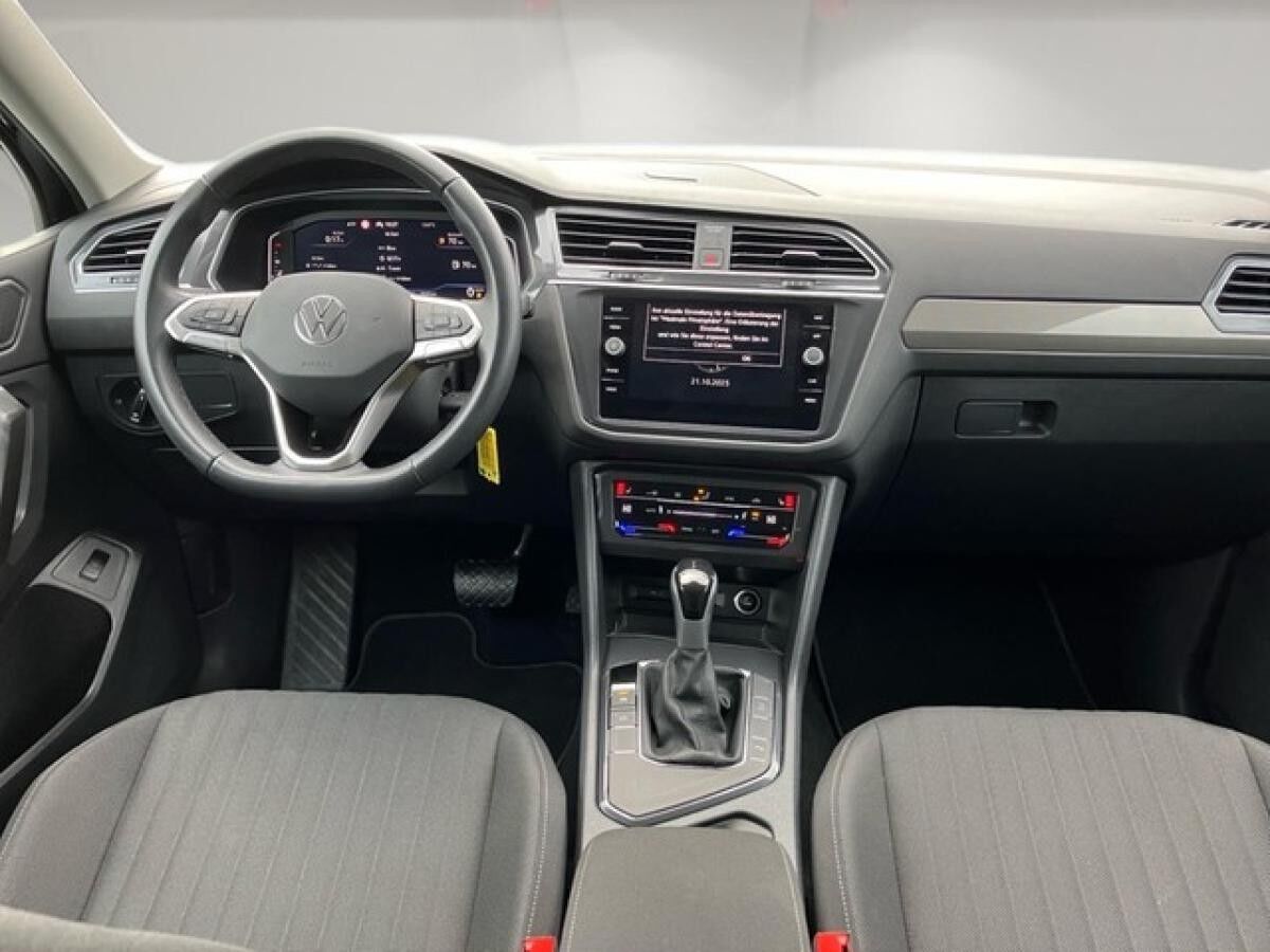 Volkswagen Tiguan Allspace Life 2.0 TDI DSG +18 Zoll+GJR+Navi+SHZ+AHK+ACC+7 Sitze+Kamera+LED+Digital Cockpit