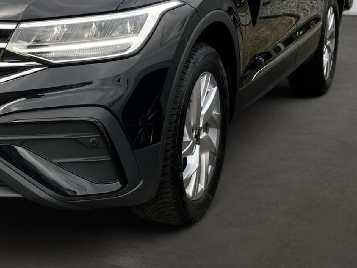 Volkswagen Tiguan Allspace Life 2.0 TDI DSG +18 Zoll+GJR+Navi+SHZ+AHK+ACC+7 Sitze+Kamera+LED+Digital Cockpit