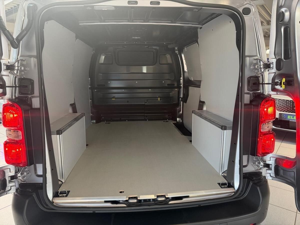 Peugeot Expert Kastenwagen M 2.0 BlueHDi 180EAT8 Automatik/ Lagerwagen!