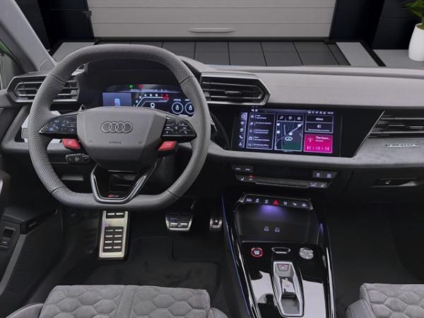 Audi RS3 Sportback Q MATRIX NAVI SONOS KAMERA