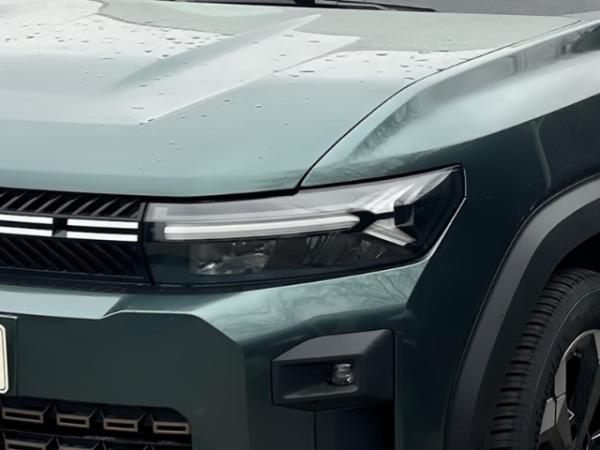 Dacia Bigster Extreme Mild Hybrid 130 4x4 *Elektrische Heckklappe*360Grad*uvm.