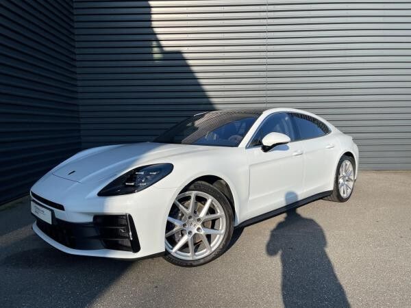 Porsche Panamera 4  · 353 PS · carraraweißmetallic · sofort verfügbar