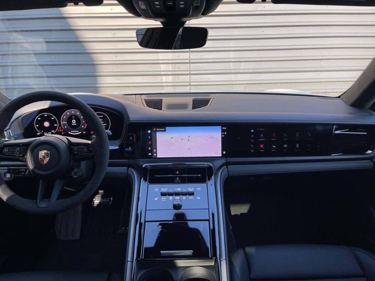 Porsche Panamera 4  · 353 PS · carraraweißmetallic · sofort verfügbar