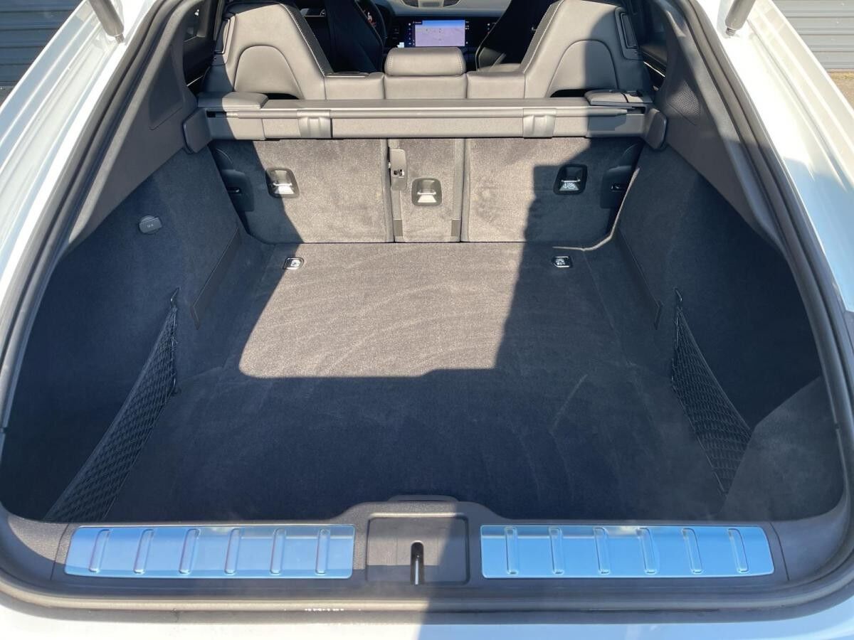 Porsche Panamera 4  · 353 PS · carraraweißmetallic · sofort verfügbar