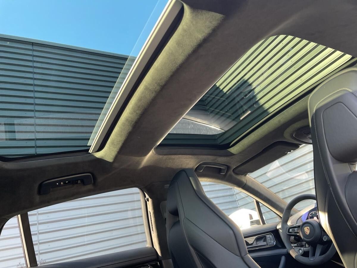 Porsche Panamera 4  · 353 PS · carraraweißmetallic · sofort verfügbar