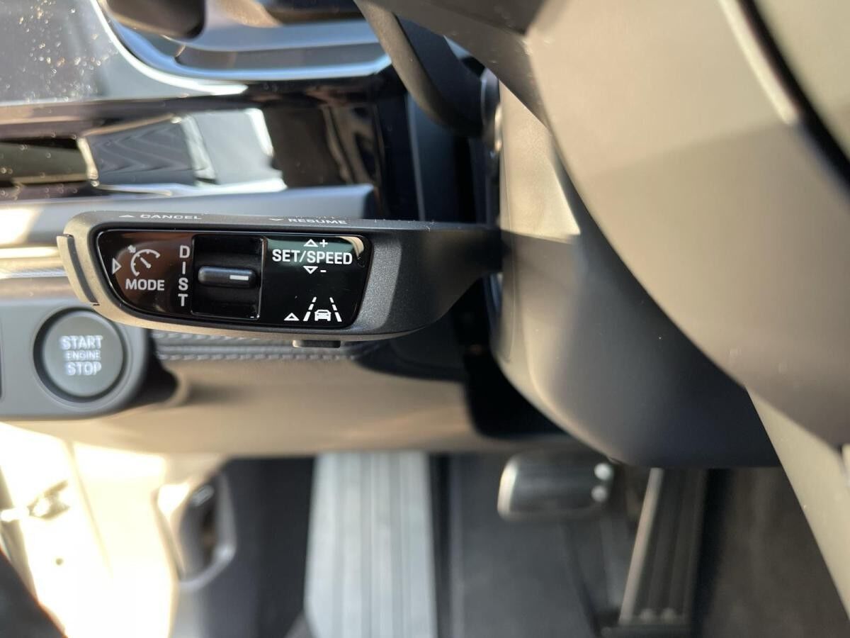 Porsche Panamera 4  · 353 PS · carraraweißmetallic · sofort verfügbar