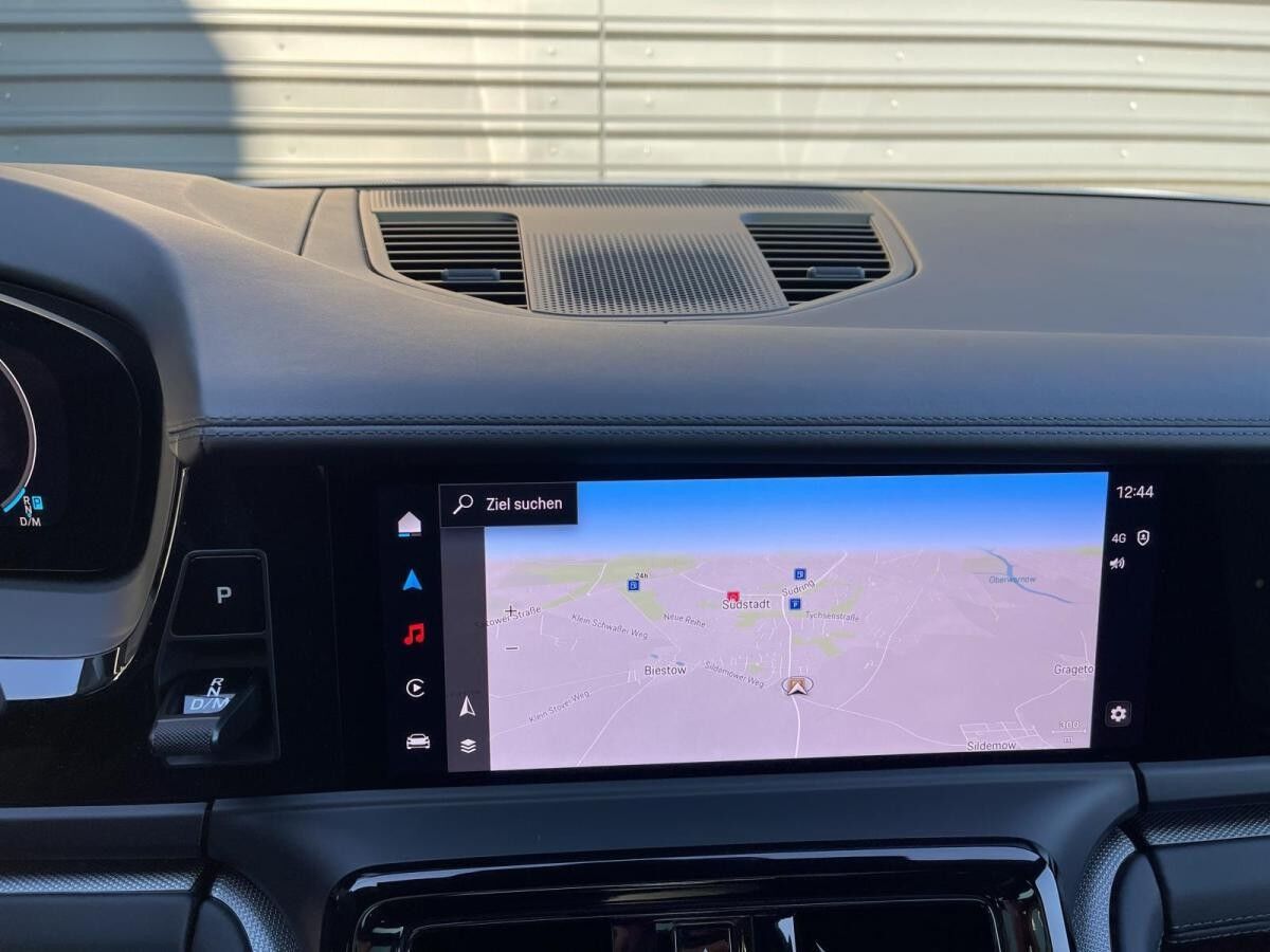 Porsche Panamera 4  · 353 PS · carraraweißmetallic · sofort verfügbar