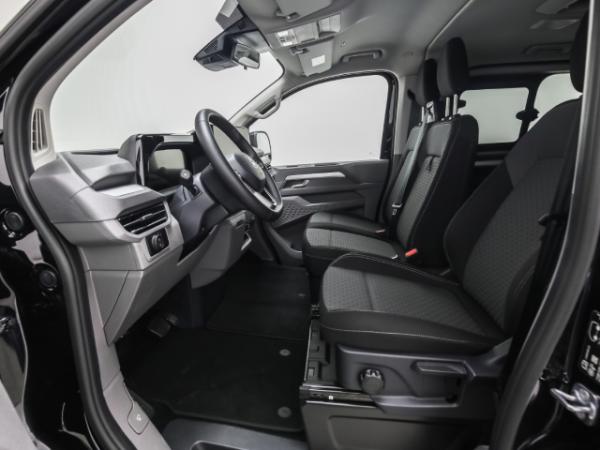 Volkswagen Caravelle T7 2.0 TDI Life LR AHK Navi Ganzjahresreifen