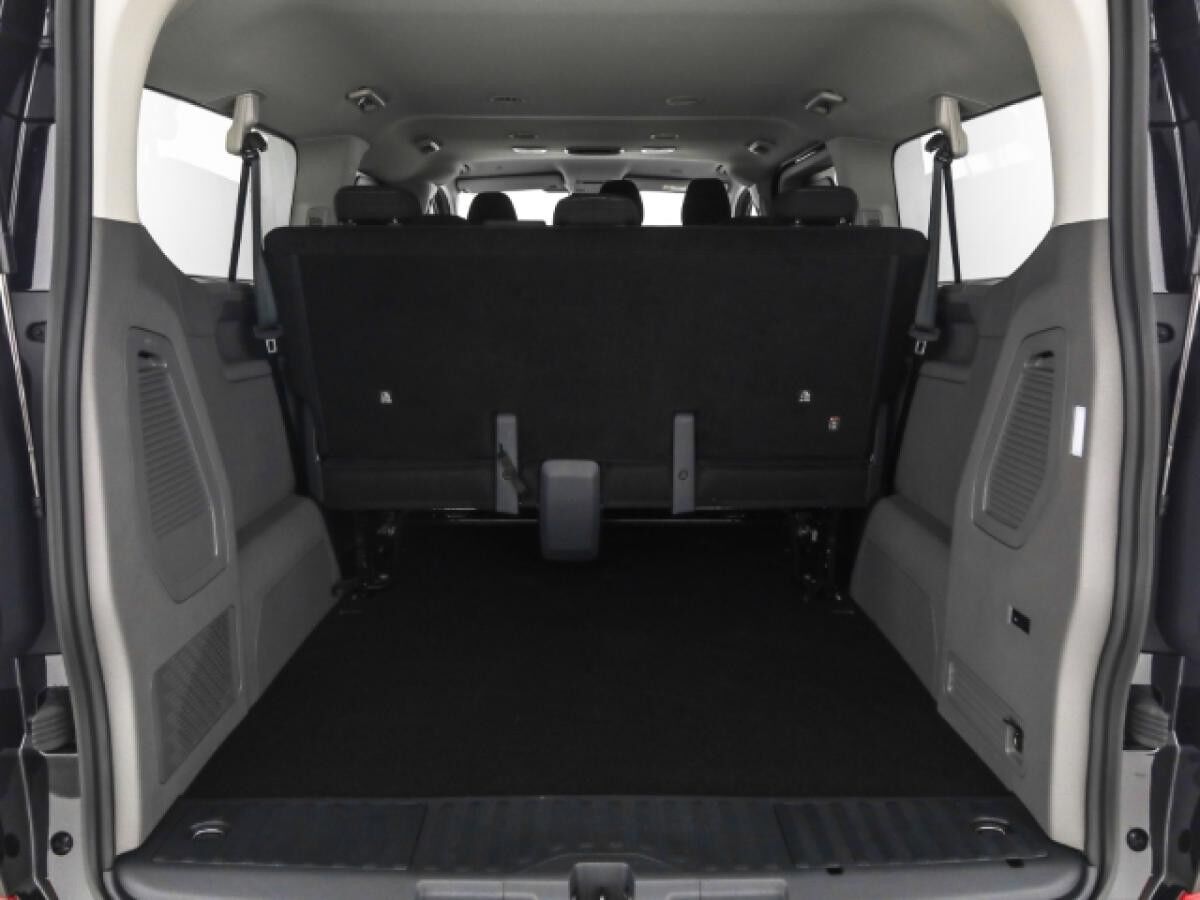 Volkswagen Caravelle T7 2.0 TDI Life LR AHK Navi Ganzjahresreifen