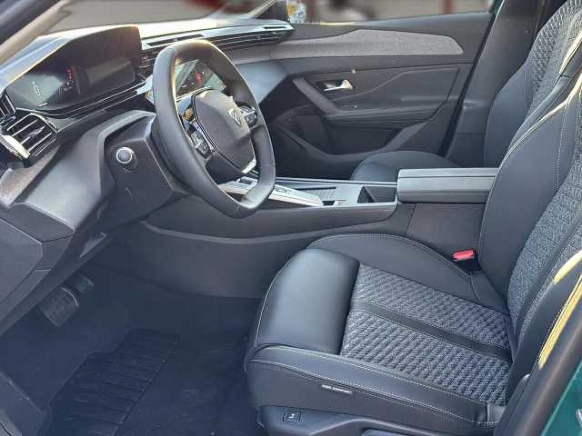 Peugeot 308 Hybrid 145 e-DSC6 Allure +Navi+360°+Komfortpaket+