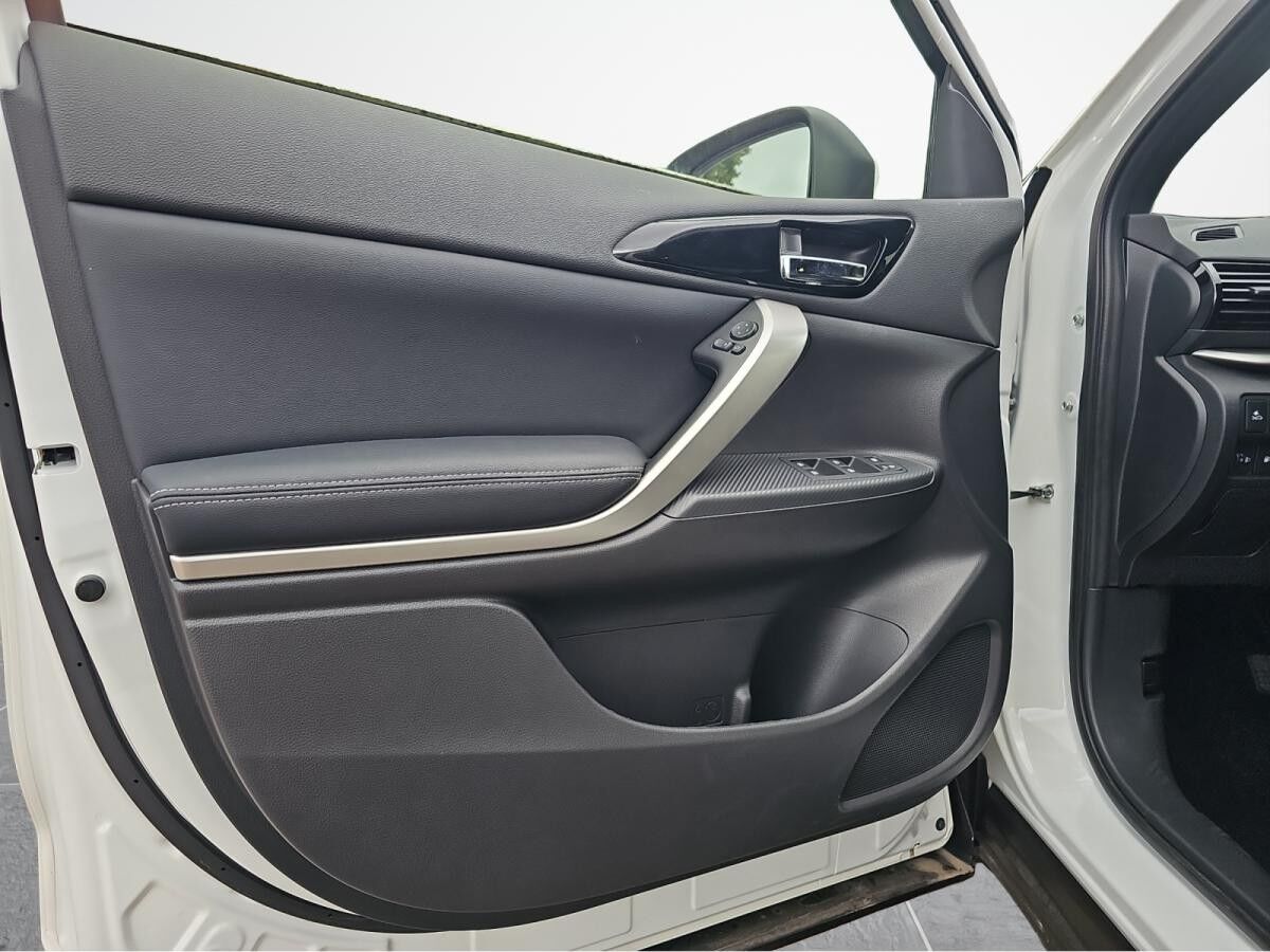 Mitsubishi Eclipse Cross Eclipse Cross 2.4 PLUG-IN HYBRID Plus