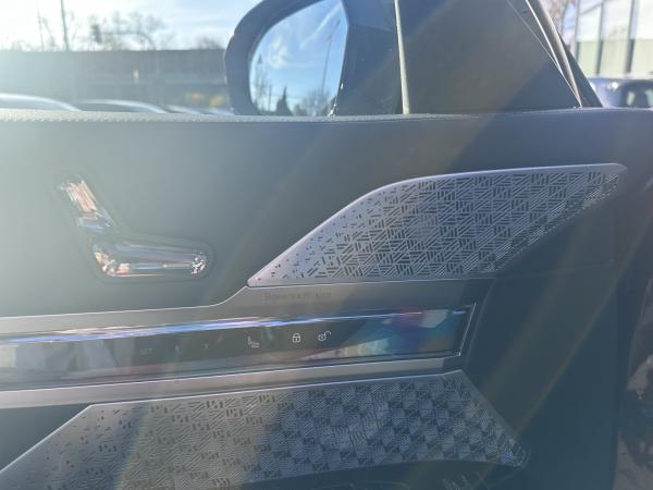 BMW i7 M70 xDrive M Sport //ExecutiveLoungeSeating TheaterScreen