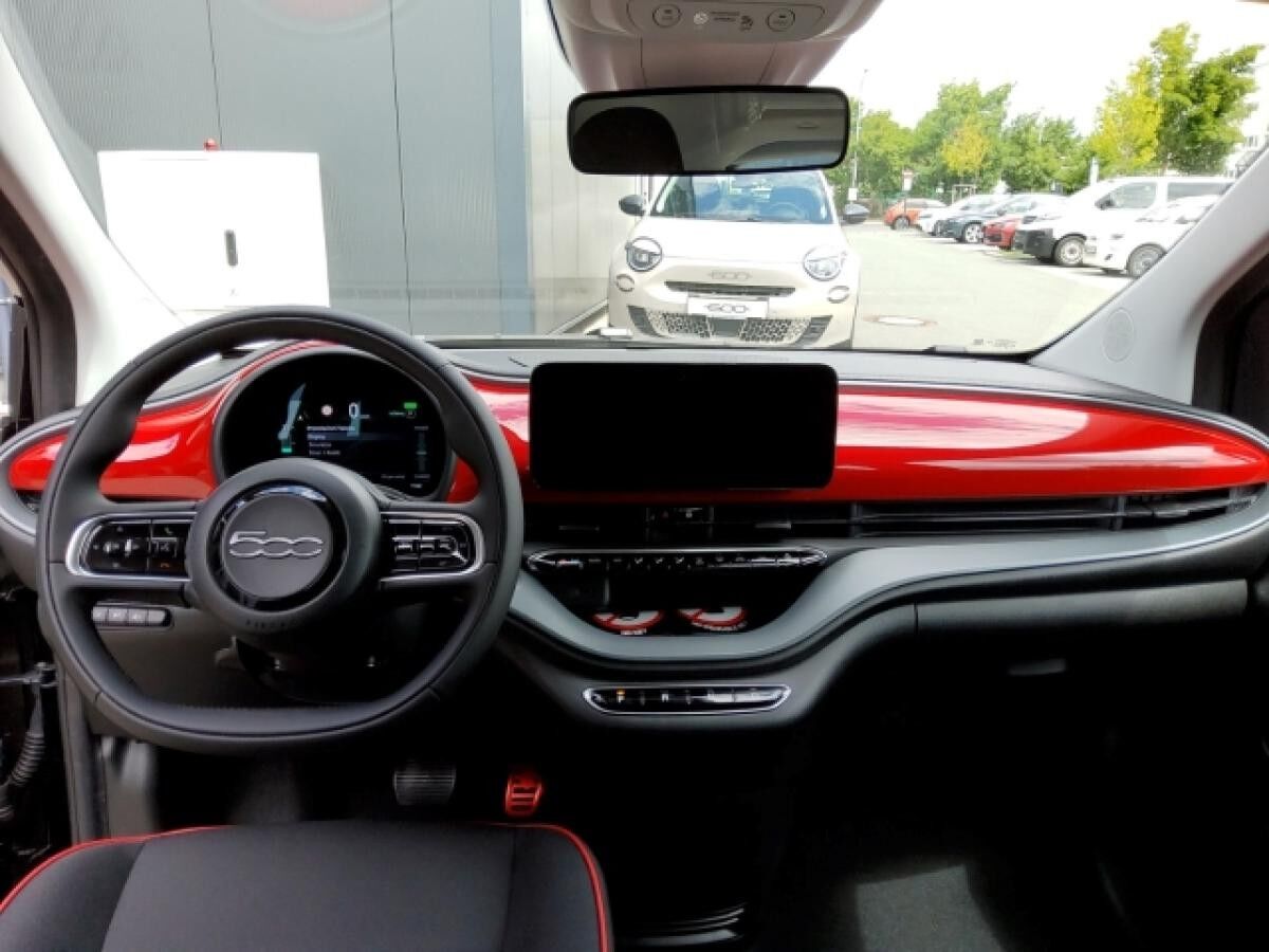 Fiat 500e RED Black Deal 23,8 kWh PDC Tempomat LED Sitzh. Totwinkel,