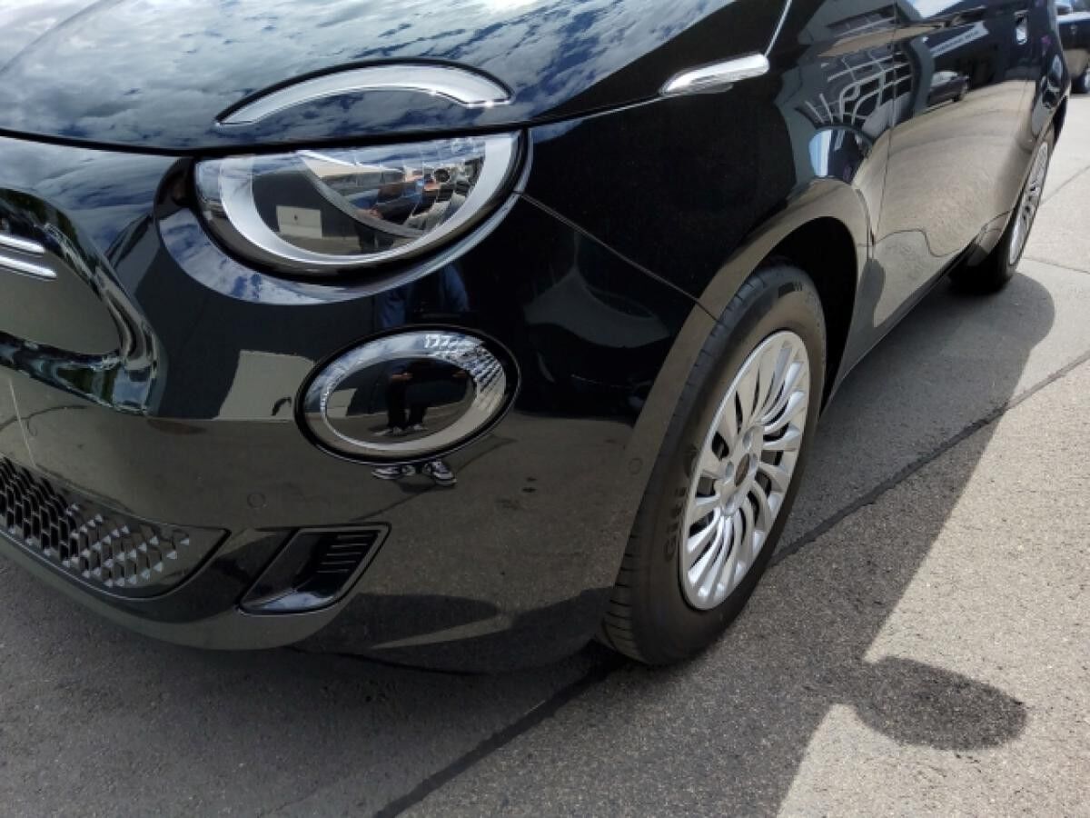 Fiat 500e RED Black Deal 23,8 kWh PDC Tempomat LED Sitzh. Totwinkel,
