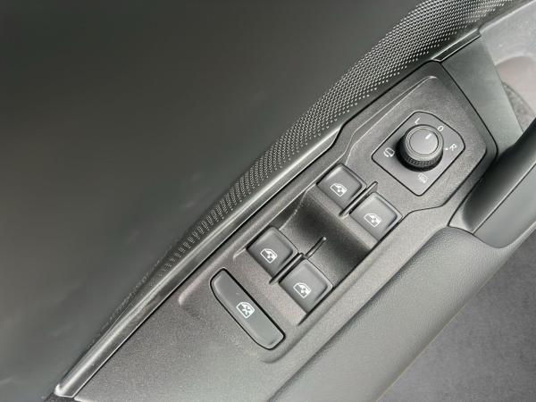 Volkswagen Tayron Life 2.0 TDI 4M DSG 7Sitze,AHK,Kamera