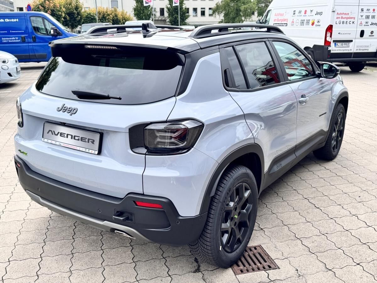 Jeep Avenger 1.2 MHEV 4XE Overland