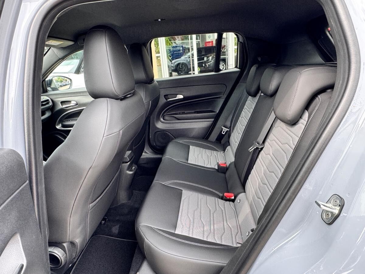 Jeep Avenger 1.2 MHEV 4XE Overland