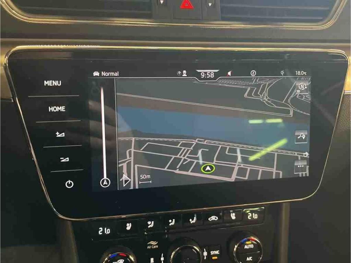 Skoda Superb Combi L&K 2.0 TDI DSG / Matrix, 360°, AHK