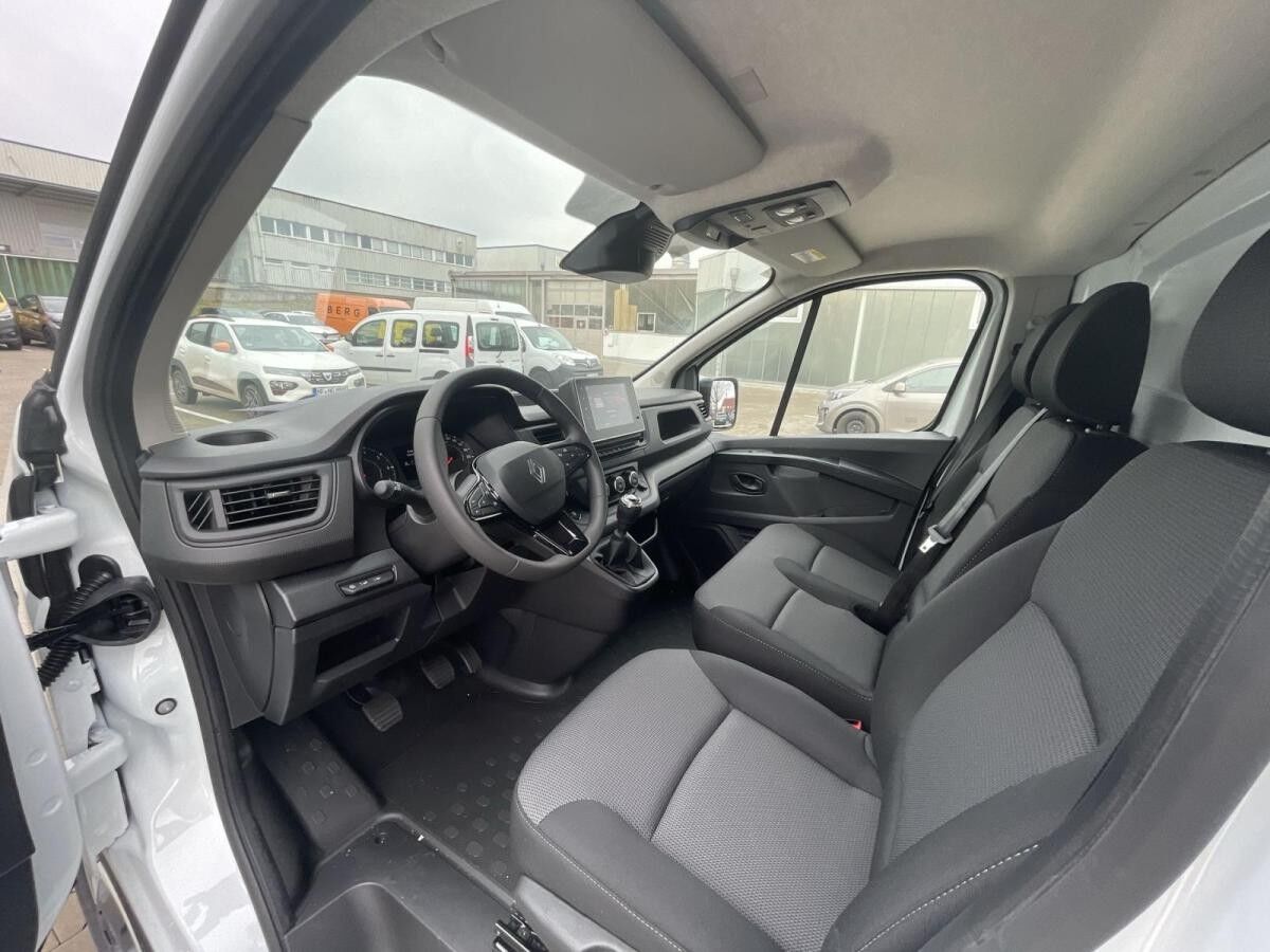 Renault Trafic dCi110 L1H1 2xSchiebetür Ganzjahresbereifung Kamera