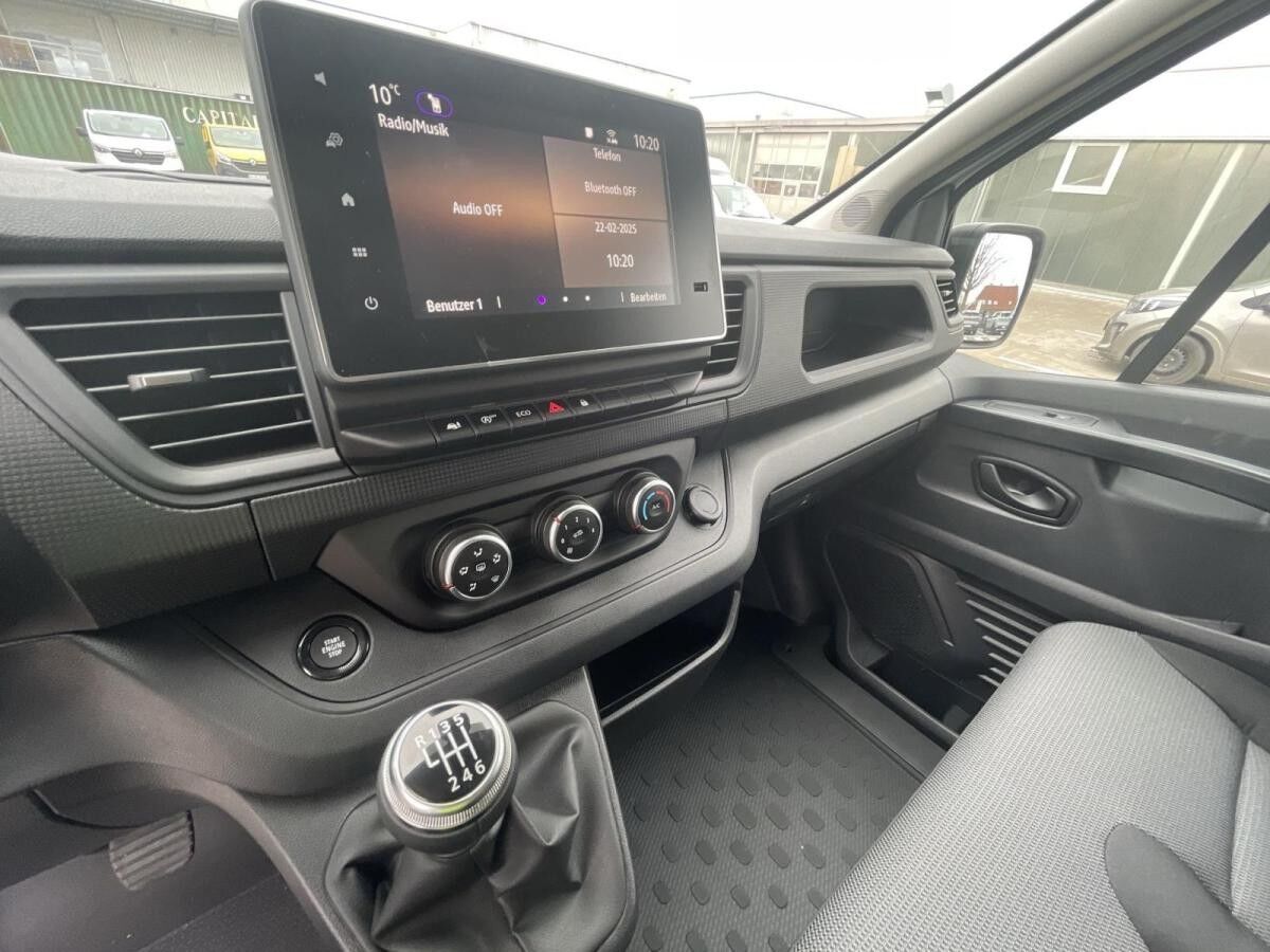 Renault Trafic dCi110 L1H1 2xSchiebetür Ganzjahresbereifung Kamera